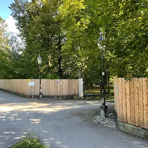 Zollhaus Bed & Breakfast